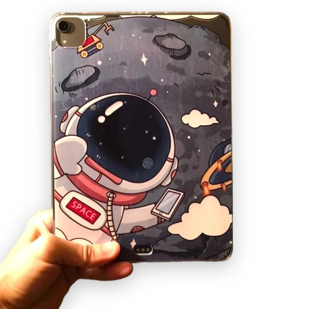 New Cartoon Astronaut Pattern Case Compatible With iPad Pro 12.9-Inch 2020